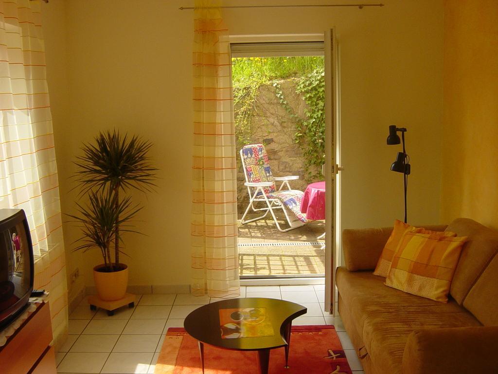 Apartmán Am Weinberg Bernkastel-Kues Pokoj fotografie